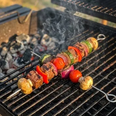Grillspieße 12er Set 40 cm Metall Schaschlikspieße mit Ring BBQ Fleischspieße – Bild 3